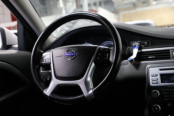 Volvo V70 10 of 19