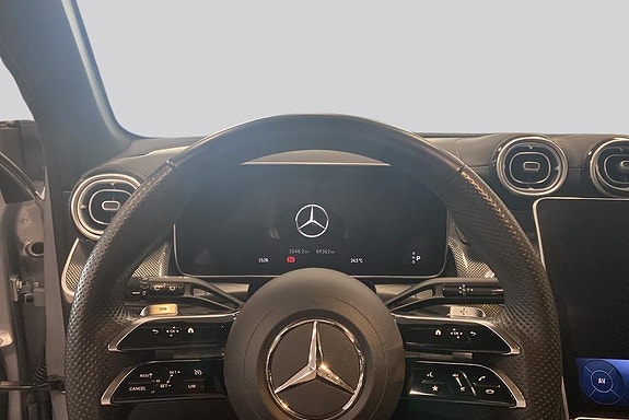 Mercedes-Benz GLC300 d 10 of 14