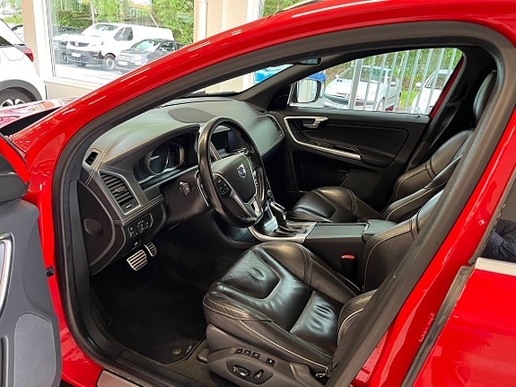 Volvo XC60 5 of 6