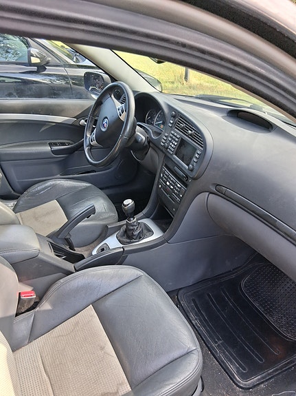 Saab 9-3 4 of 6
