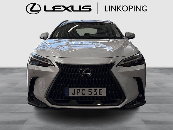 Lexus NX350h 5 of 15