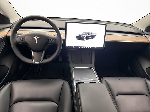 Tesla Model 3 13 of 30