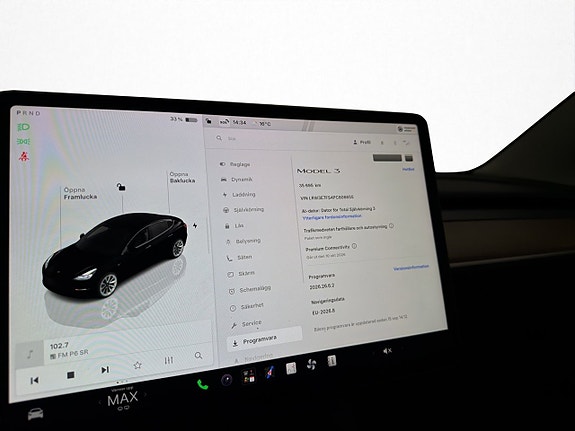 Tesla Model 3 24 of 30