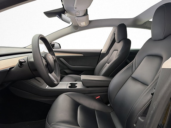 Tesla Model 3 10 of 30