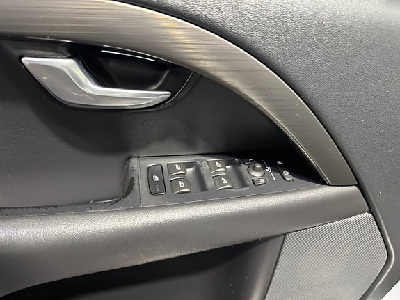Volvo XC70 18 of 23