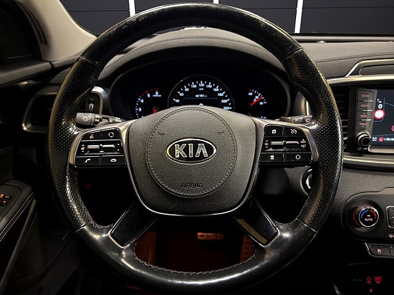 Kia Sorento 25 of 30