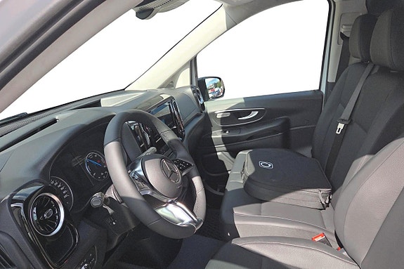 Mercedes-Benz eVito 119 7 of 11