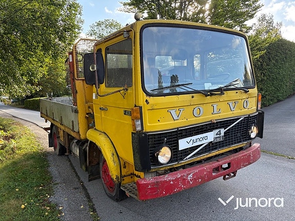 Flakbil Volvo F408 med kran 6 of 30