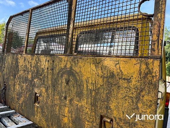 Flakbil Volvo F408 med kran 30 of 30