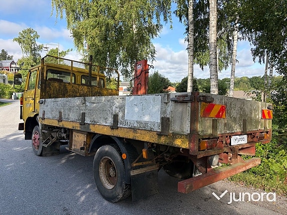 Flakbil Volvo F408 med kran 3 of 30