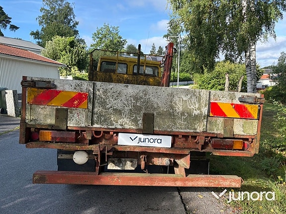 Flakbil Volvo F408 med kran 4 of 30