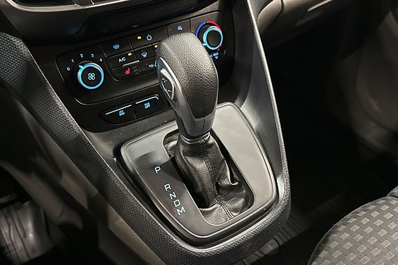 Ford Transit Connect 18 of 25