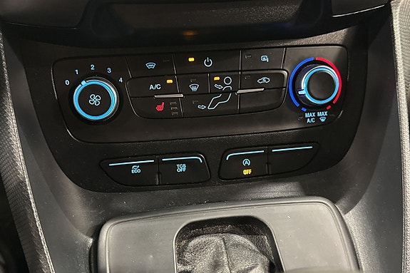 Ford Transit Connect 17 of 25