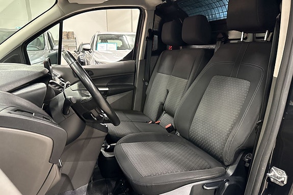 Ford Transit Connect 19 of 25
