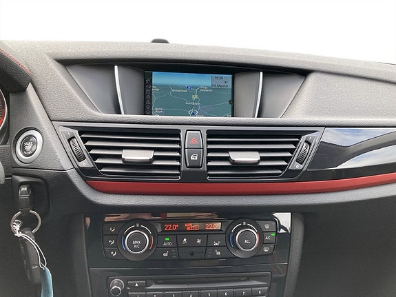 BMW X1 9 of 15