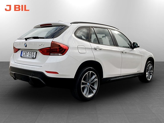 BMW X1 3 of 15