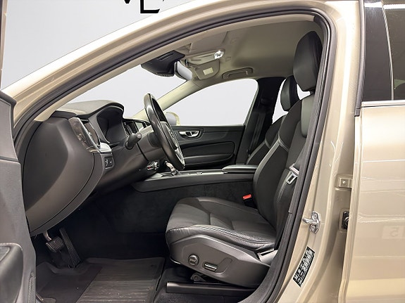 Volvo XC60 7 of 18