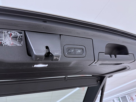 Volvo XC60 15 of 18
