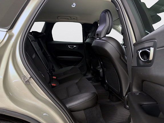 Volvo XC60 9 of 18
