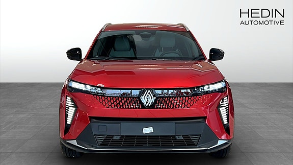 Renault Scenic E-Tech 8 of 10