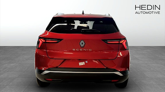 Renault Scenic E-Tech 7 of 10