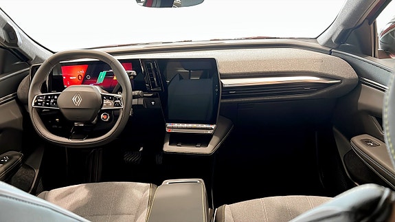 Renault Scenic E-Tech 4 of 10