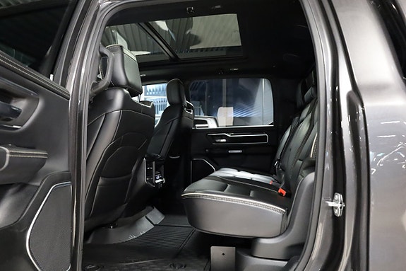 Dodge RAM 1500 14 of 25