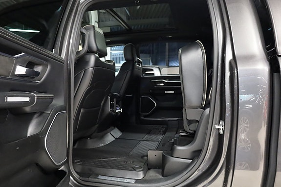 Dodge RAM 1500 15 of 25
