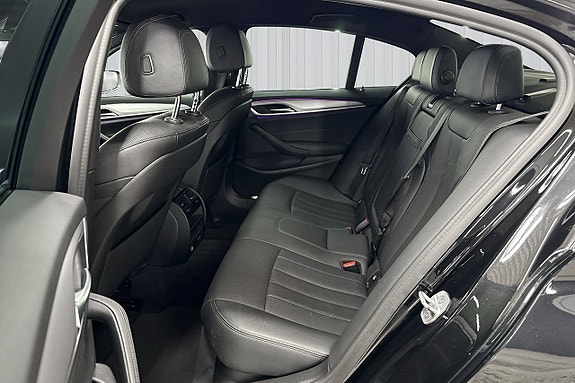 BMW 530e 15 of 20