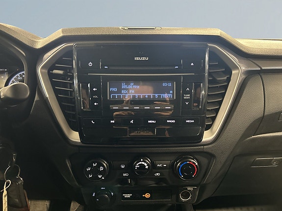 Isuzu D-max 11 of 22