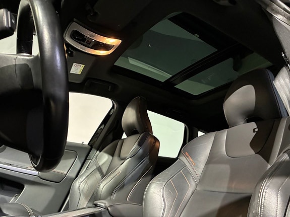 Volvo XC60 7 of 14