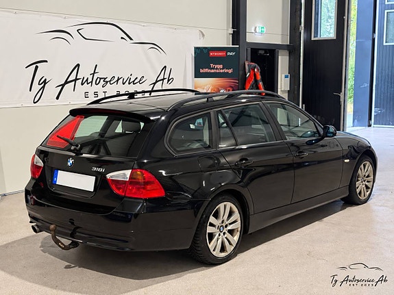 BMW 318 4 of 7
