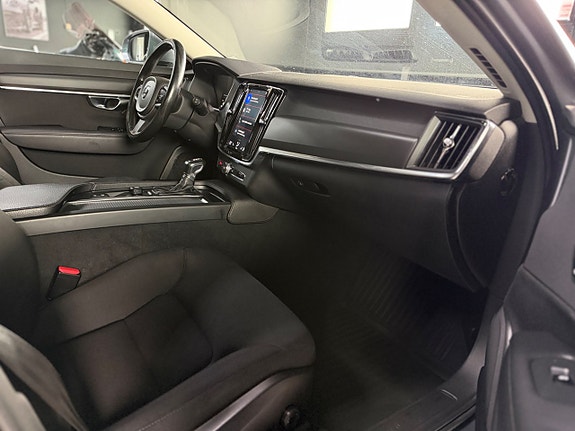 Volvo V90 9 of 14