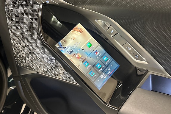 BMW i7 21 of 27