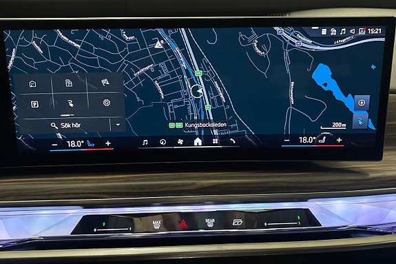 BMW i7 17 of 27