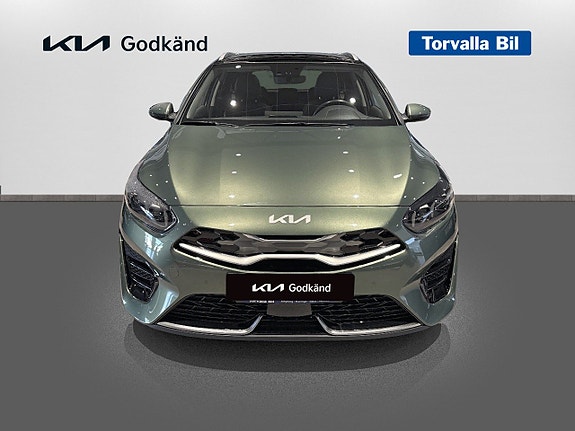 Kia Ceed 2 of 14