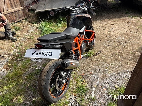 KTM 690 Duke 5 of 14