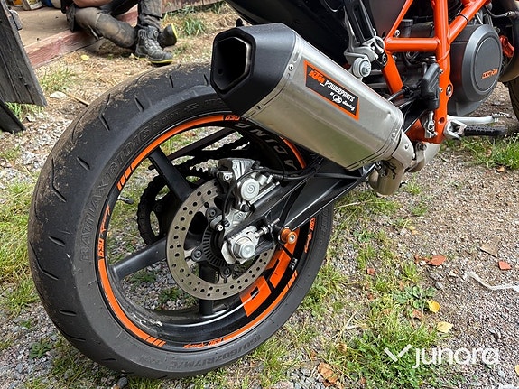 KTM 690 Duke 9 of 14