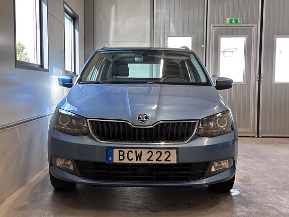 Skoda Fabia 2 of 21