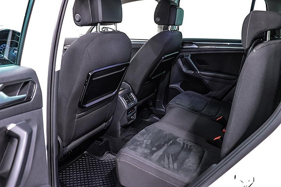 Volkswagen Tiguan 11 of 15