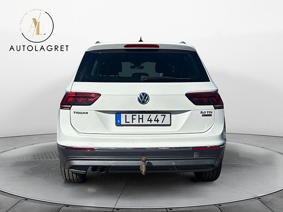 Volkswagen Tiguan 5 of 15