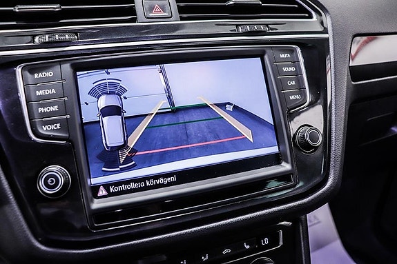 Volkswagen Tiguan 13 of 15