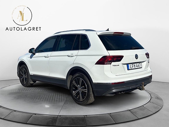 Volkswagen Tiguan 4 of 15