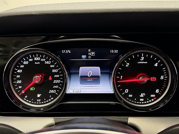 Mercedes-Benz E220 d 17 of 22