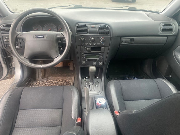 Volvo V40 6 of 6