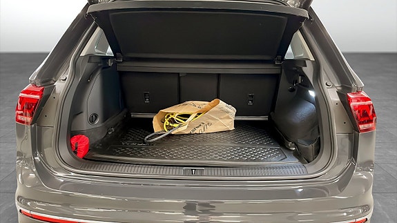 Volkswagen Tiguan 12 of 13