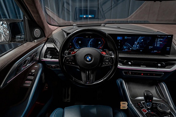 BMW XM 19 of 22