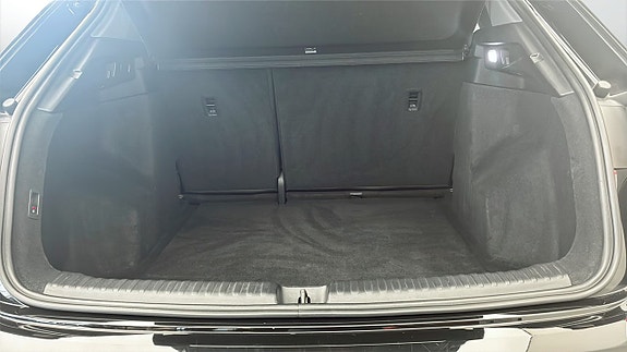 Audi Q4 e-tron 12 of 12