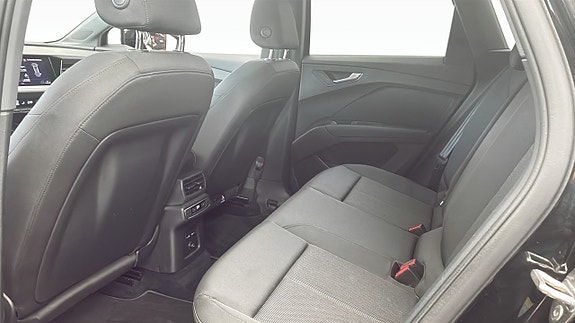 Audi Q4 e-tron 11 of 12