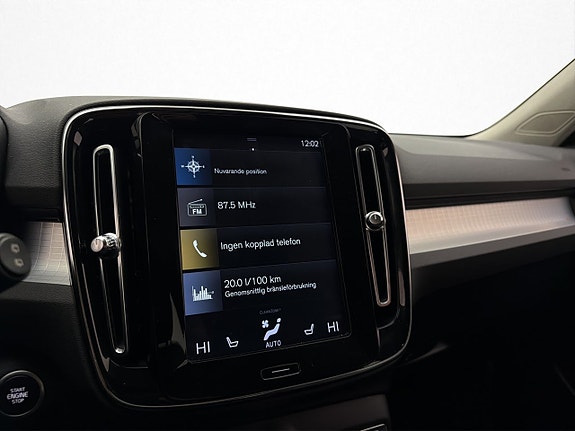 Volvo XC40 19 of 30